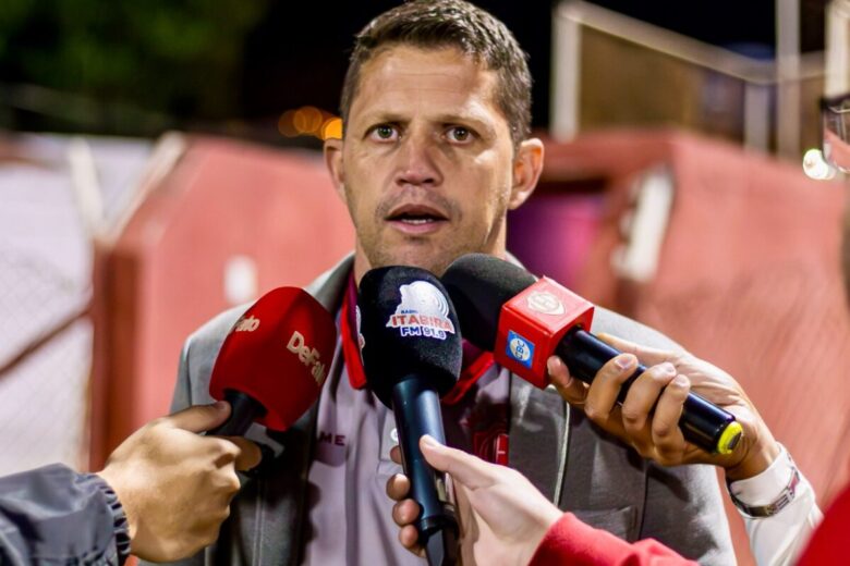 Paulinho Guará lamenta empate do Valério, mas pede confiança: “Estamos dentro da competição”