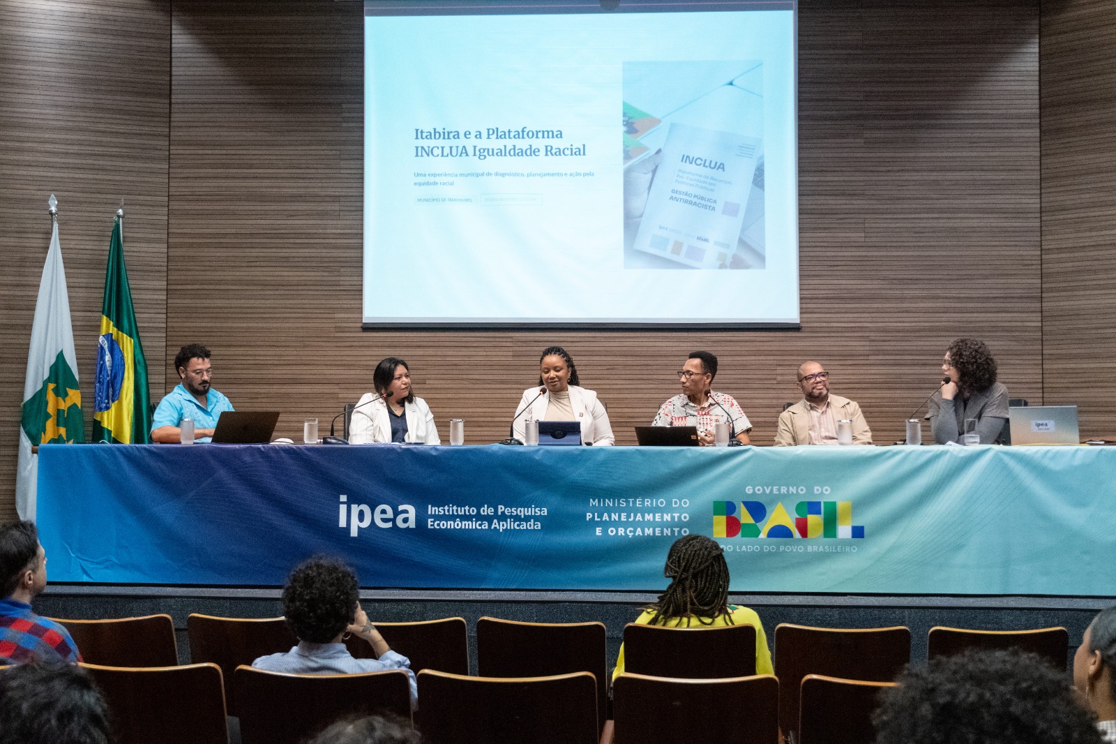 Itabira é destaque nacional em política de igualdade racial e apresenta experiência em plataforma do Governo Federal