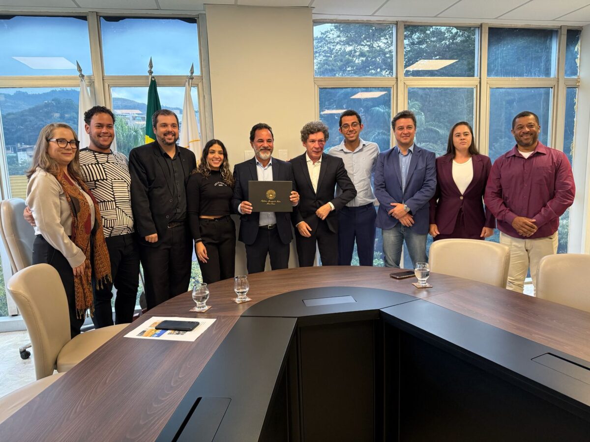 Prefeitura e Unifei assinam protocolos para viabilizar 10 novos cursos e moradia estudantil em Itabira