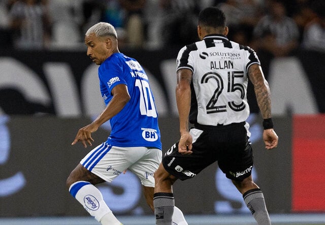 Cruzeiro busca embalar no Brasileirão diante do Botafogo em confronto direto no Mineirão; Rádio Caraça transmite ao vivo