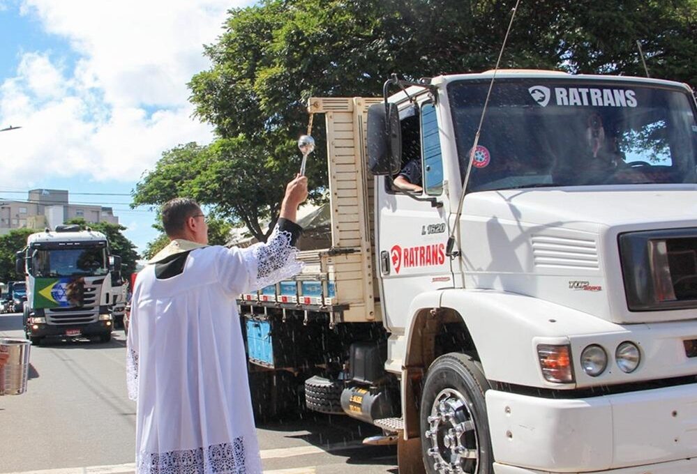 3ª edição da Festa do Caminhoneiro movimenta Itabira neste domingo