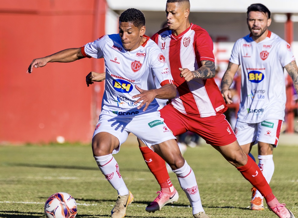 Valério deixa vitória contra o Villa Nova escapar no fim, mas mantém vantagem por vaga na semifinal