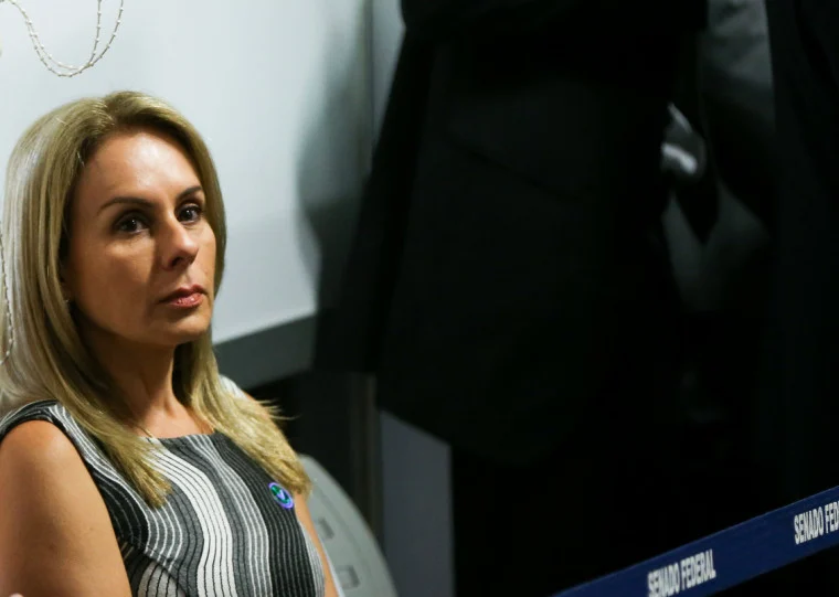 Esposa de Alexandre de Moraes enviou contrato de R$ 129 milhões diretamente a Vorcaro