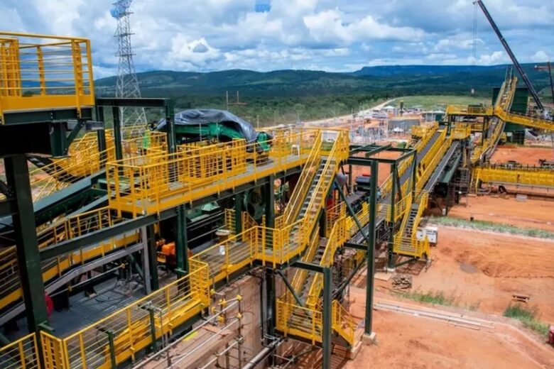Produtora de lítio tem operações embargadas no Vale do Jequitinhonha