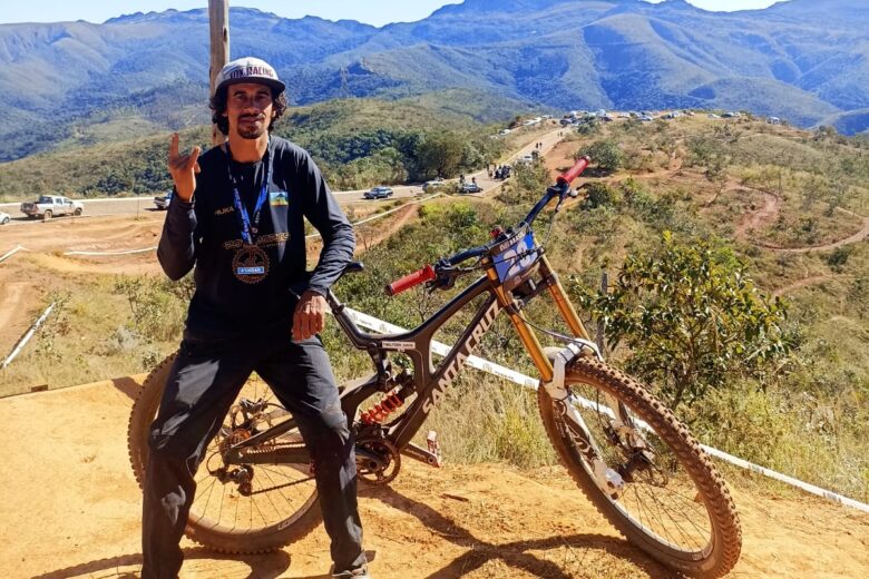 Thalyson Junio alcança 4ª colocação na Elite durante o Golden Biker Brasil