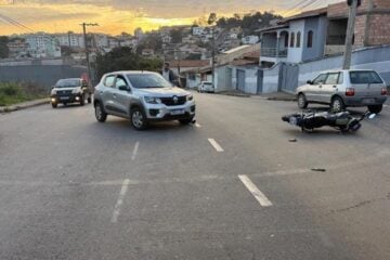 Acidente entre carro e moto deixa motociclista ferida na avenida Ipiranga 