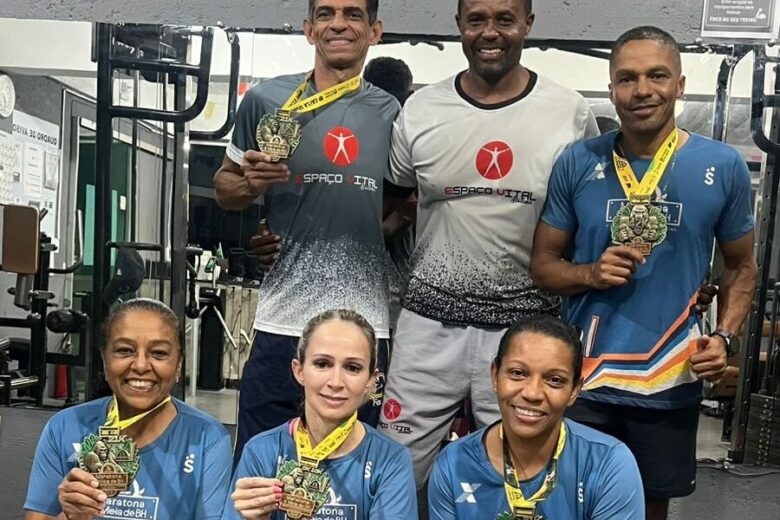 Corredores da Academia Espaço Vital superam desafios em maratona e meia maratona na capital mineira