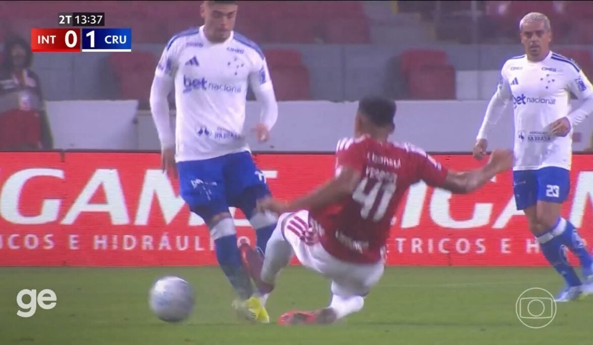Zagueiro do Internacional é suspenso pelo STJD até que Gabriel Pec retorne aos treinamentos; audiência tem áudio fake