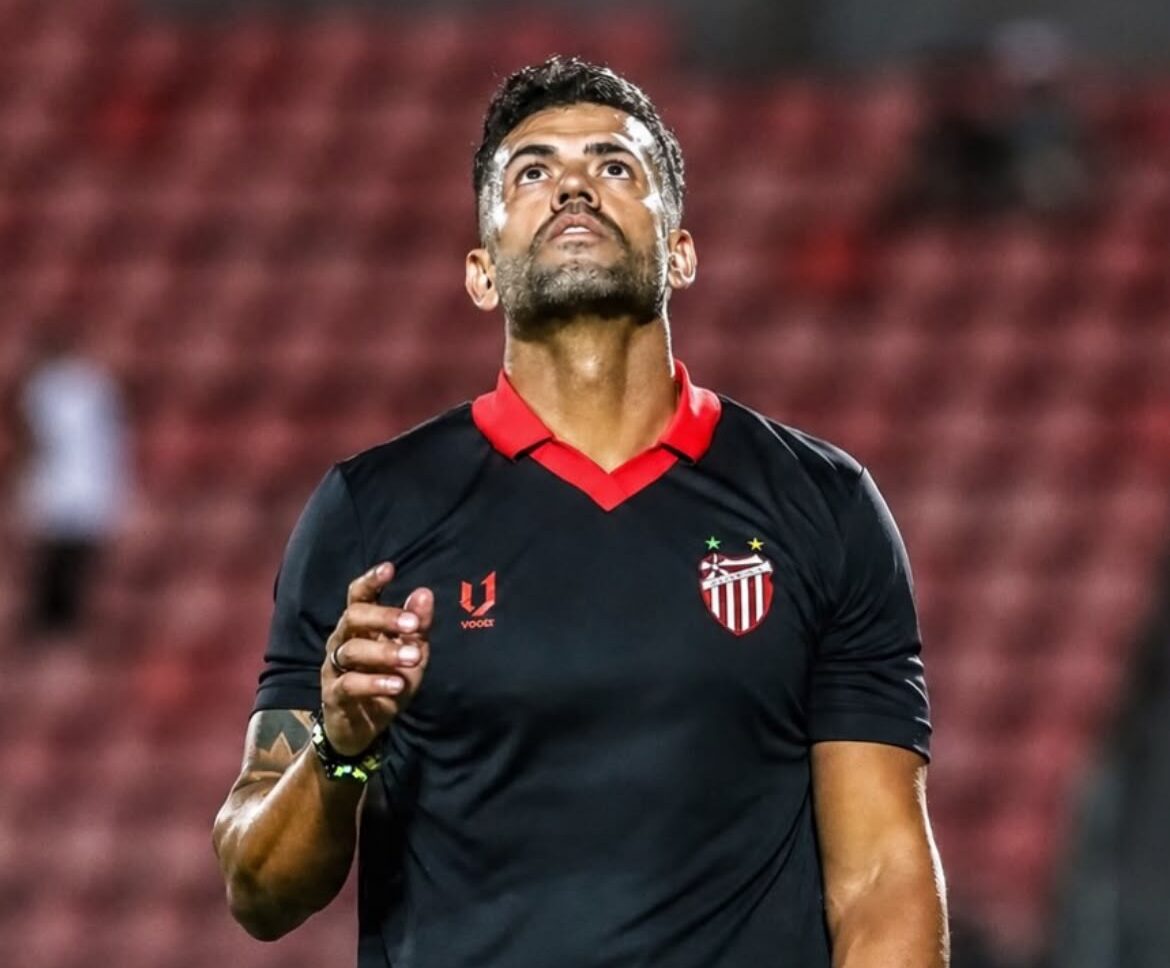 Douglas Ferreira afirma que Villa Nova foi superior ao Valério nos dois jogos e celebra vaga na semifinal 