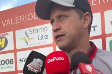 Valério: Paulinho Guará destaca força do elenco, solidez defensiva e pede foco total para novo duelo com o Villa Nova