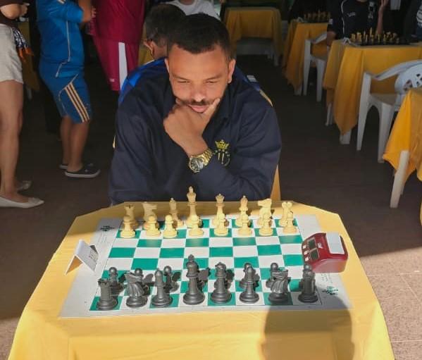 Enxadristas de São Gonçalo do Rio Abaixo participam de  competição estadual  em Ipatinga