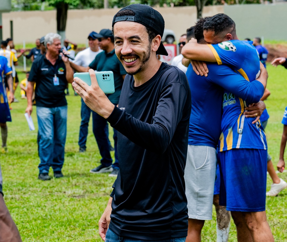 Conheça Renan Reis, o responsável por dar ares de Champions League ao futebol amador de Itabira e região