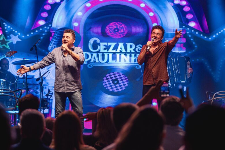 Cezar & Paulinho levam música sertaneja à tradicional Festa de Agosto em Passabém