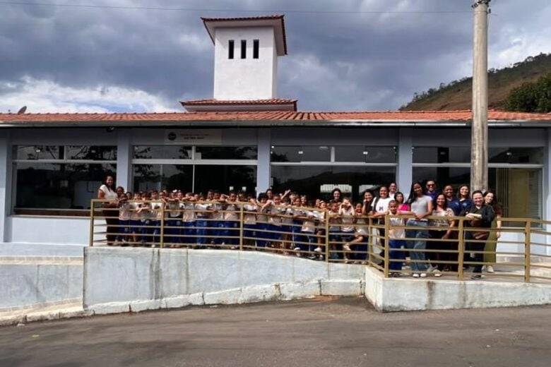 São Gonçalo do Rio Abaixo: Projeto Conectando Gerações promove encontro entre alunos e idosos