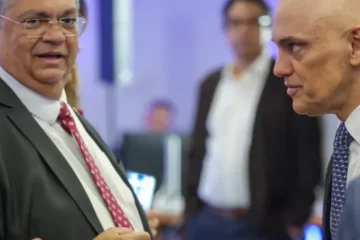 Moraes e Dino defendem revisão de dispensa de diploma para o exercício do jornalismo