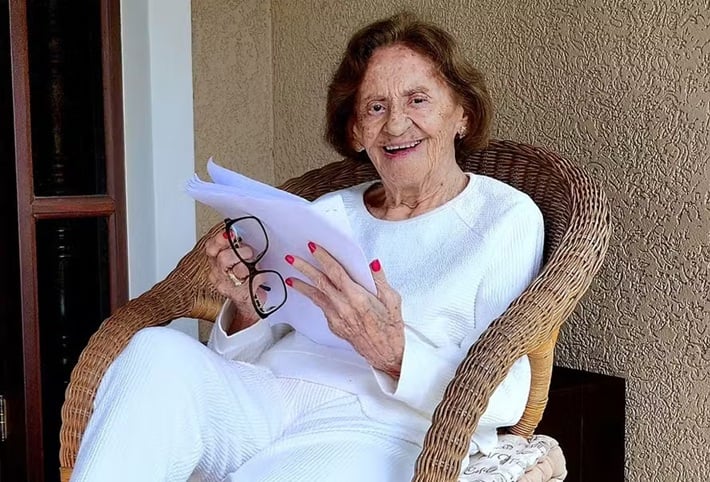 Morre aos 98 anos Laura Cardoso, um dos grandes nomes da dramaturgia brasileira