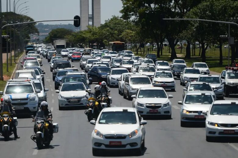 Crédito para carros de aplicativo tem teto elevado para R$ 200 mil; saiba mais