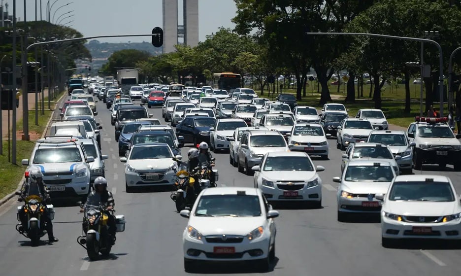 Crédito para carros de aplicativo tem teto elevado para R$ 200 mil; saiba mais