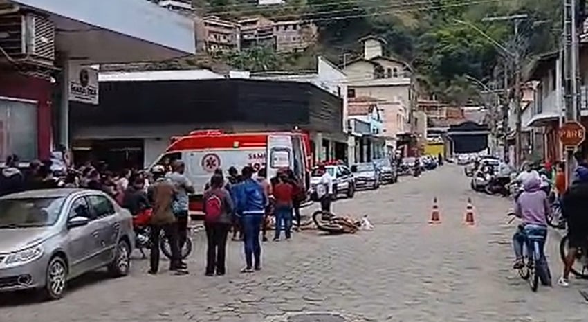 Motociclista perde controle durante abordagem policial e atropela idosa em Santa Maria de Itabira