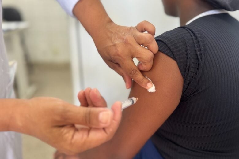 Itabira promove Dia D de multivacinação nesta sexta-feira; veja onde se imunizar