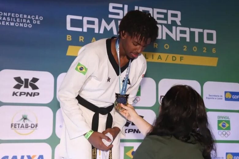 Atletas de Itabira sobe ao pódio do Super Campeonato Brasileiro de Taekwondo