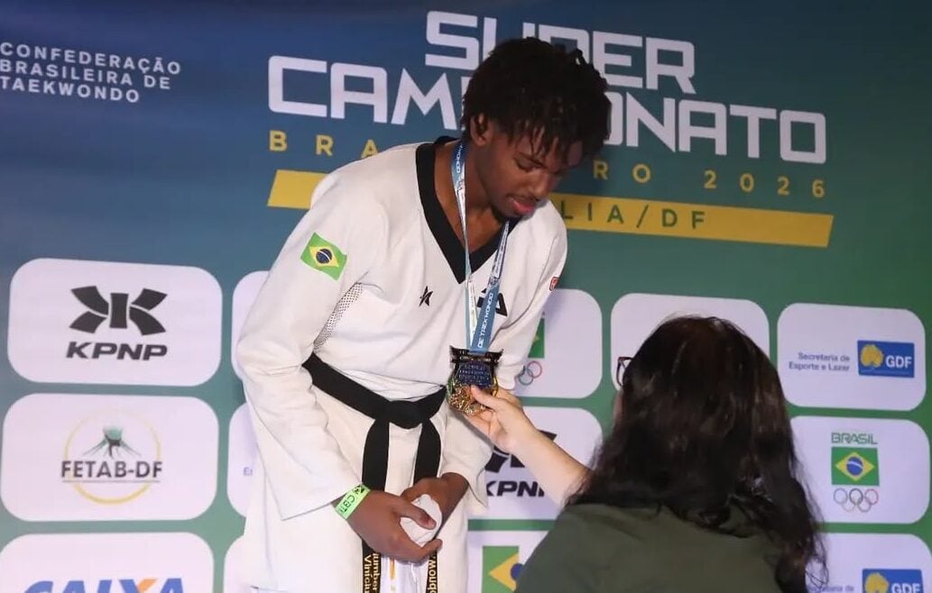 Atletas de Itabira sobem ao pódio do Super Campeonato Brasileiro de Taekwondo