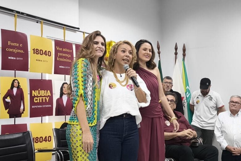 Áurea Carolina, Raquell Guimarães e Núbia City lançam candidaturas em Itabira