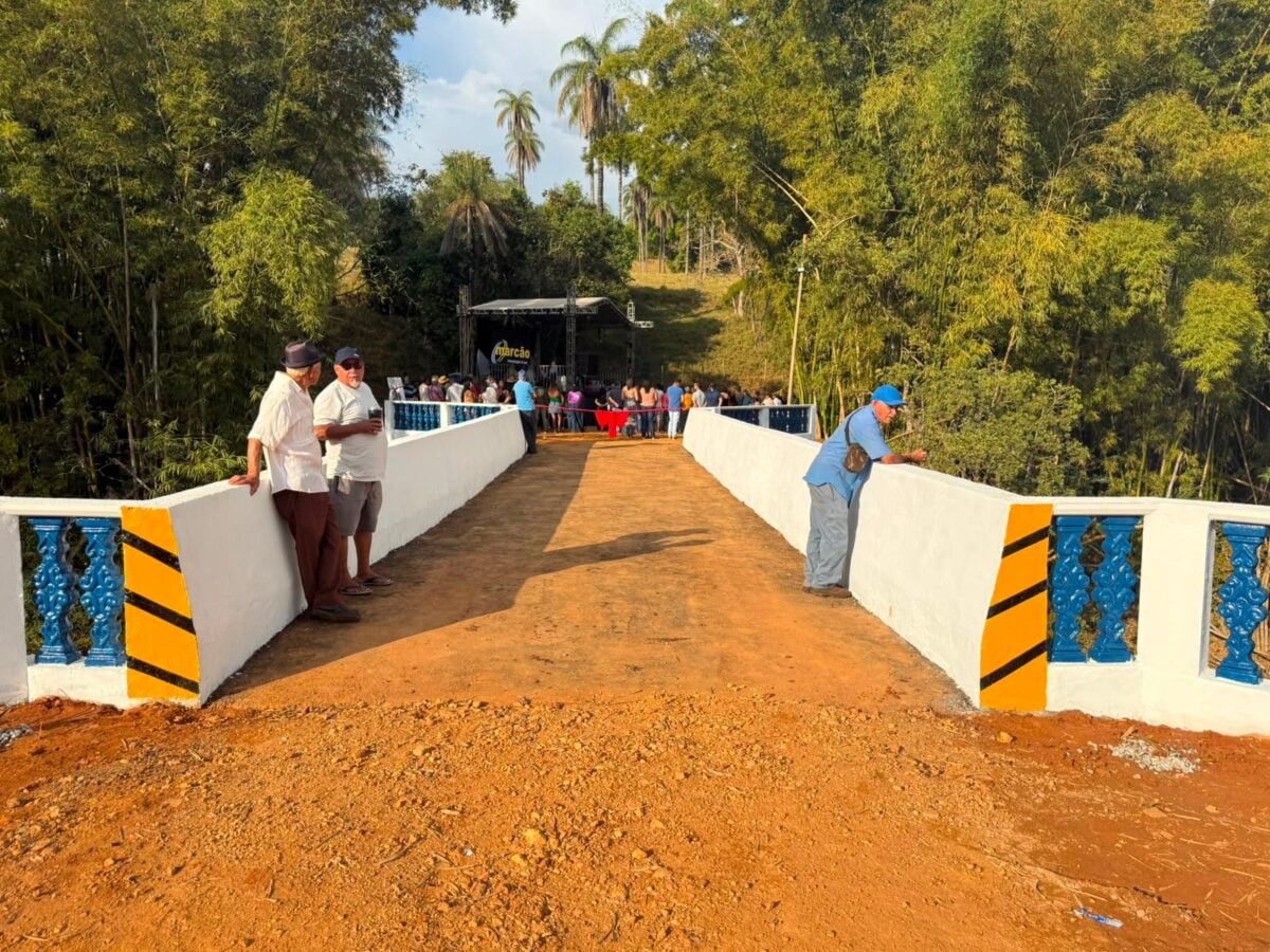 Itambé do Mato Dentro: ponte de Santana é inaugurada em Cabeça de Boi após décadas de reivindicação da comunidade