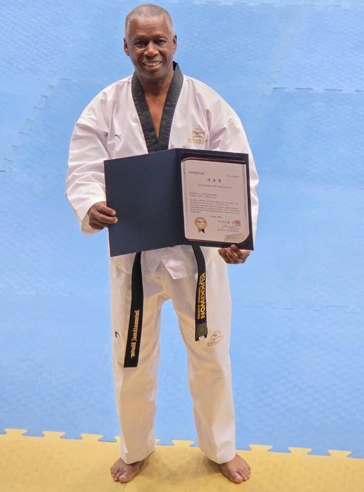 Após 47 anos no Taekwondo, Martinho Alvarenga busca reconhecimento internacional do 8º Dan na Coreia do Sul