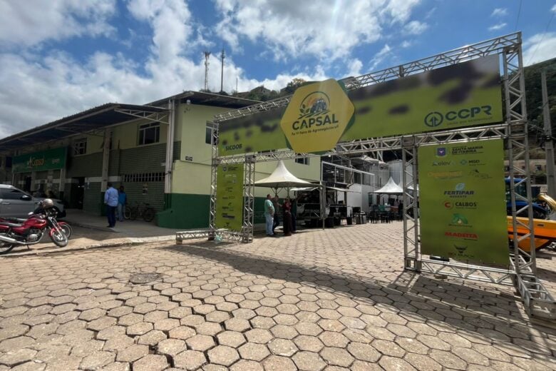 1ª Feira de Agronegócios da CAPSAL reúne produtores e empresas em Santa Maria de Itabira