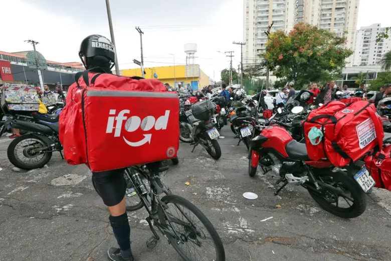 Anvisa retira proibições sobre venda e propaganda de medicamentos em plataformas de comércio eletrônico