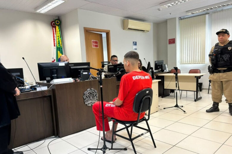 Filho é condenado a mais de 48 anos de prisão por matar mãe itabirana a facadas em BH