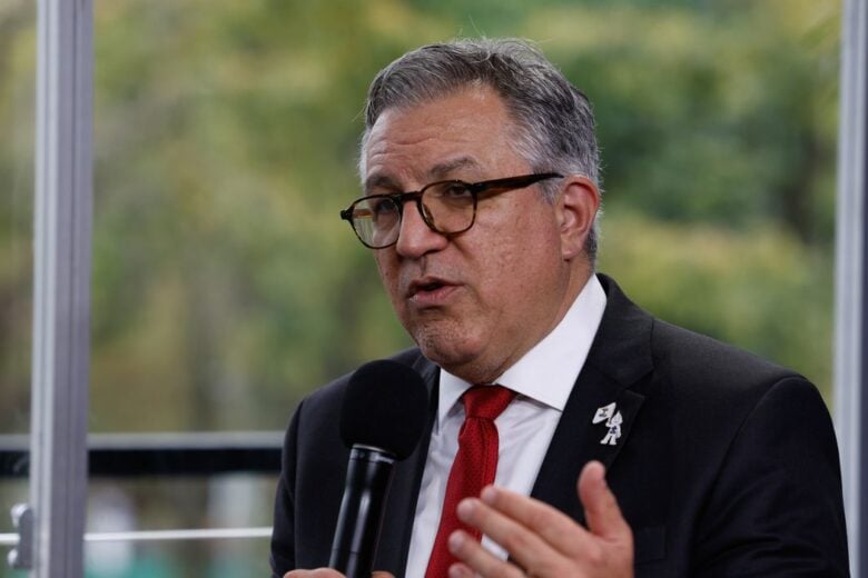 Ministro Alexandre Padilha alerta para impactos das mudanças climáticas sobre a saúde