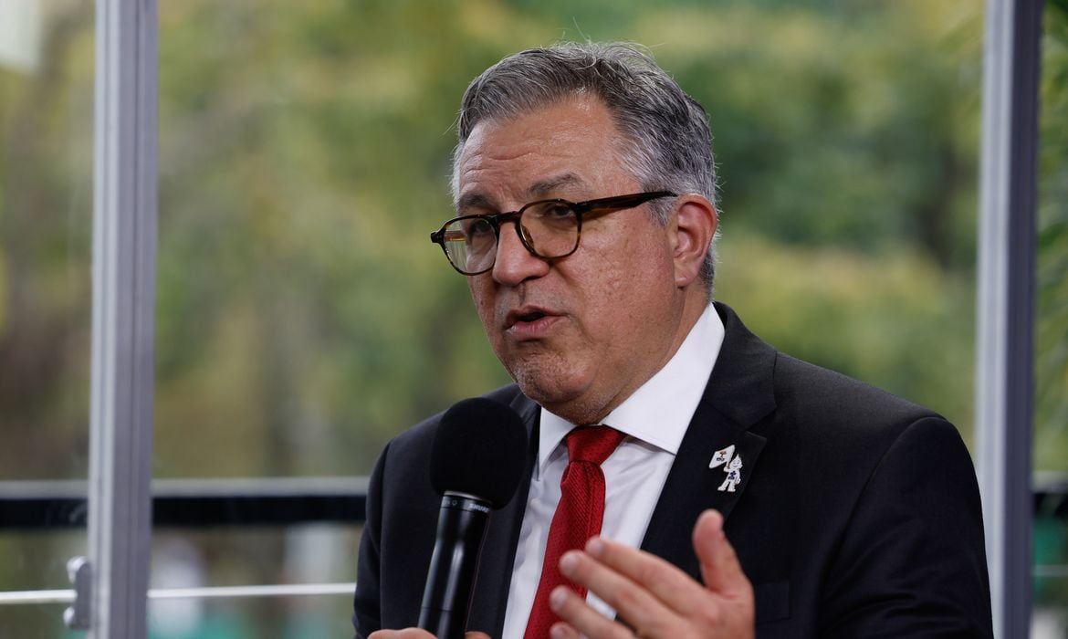 Ministro Alexandre Padilha alerta para impactos das mudanças climáticas sobre a saúde