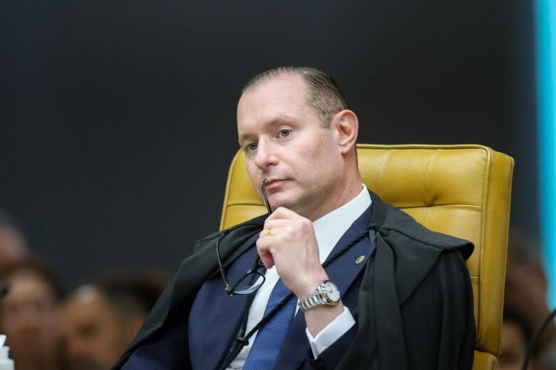 Zanin: não dá para investigar Moraes sem julgar atos de Mendonça
