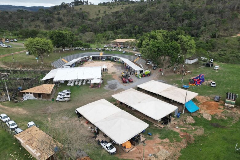 Abertura oficial da Expo GBH reúne produtores, autoridades e lideranças do agro em Bom Jesus do Amparo