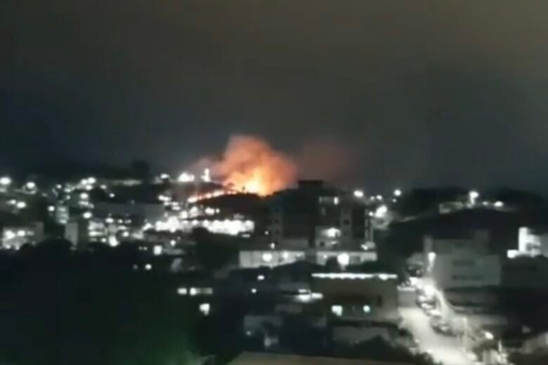 Incêndio é controlado antes de atingir capela e residências em Barão de Cocais
