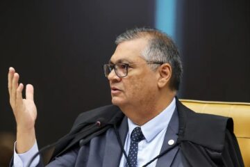 Dino determina fim do sigilo de investigações sobre o filme Dark Horse