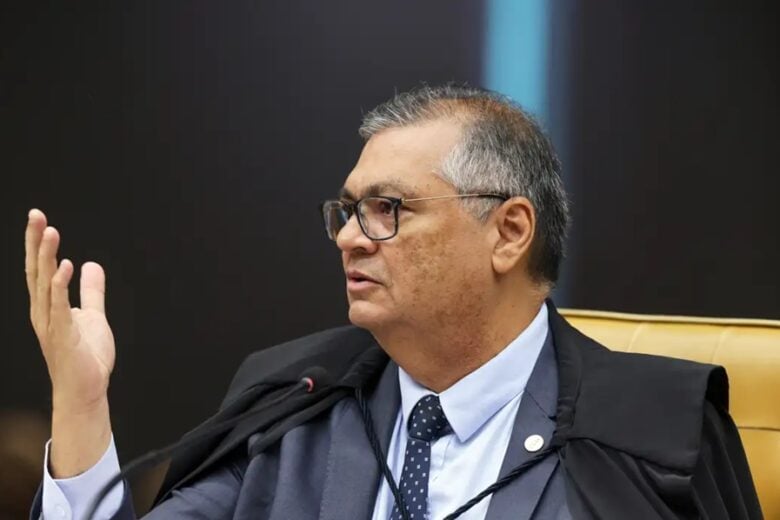 Dino determina fim do sigilo de investigações sobre o filme Dark Horse