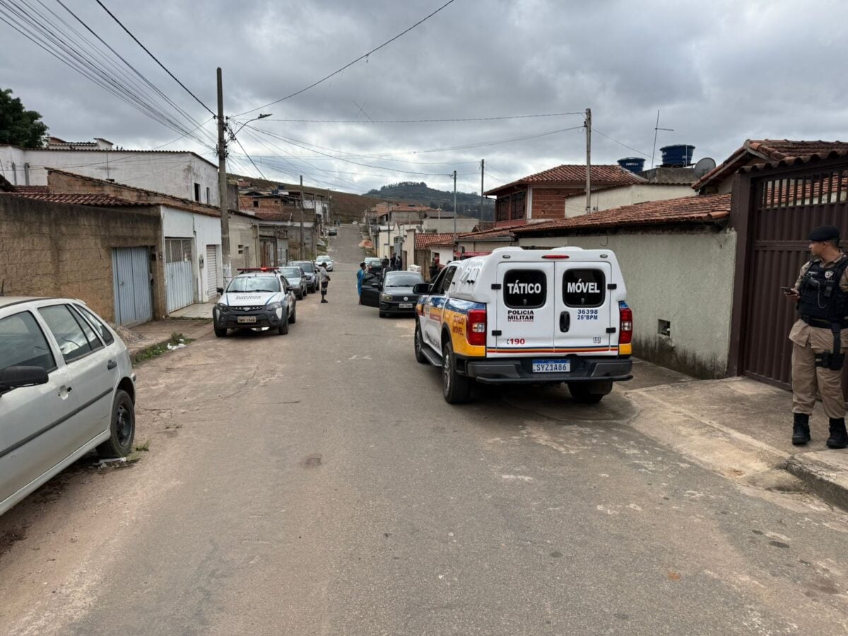 Homem é rendido com filho de 13 anos durante falsa negociação de pedras preciosas em Itabira