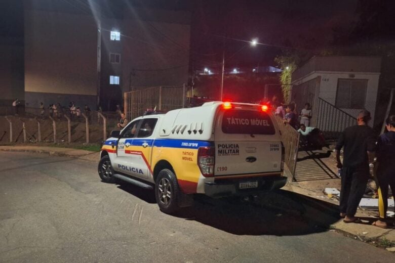 Jovem é assassinado a tiros na porta de casa no bairro Barreiro, em Itabira