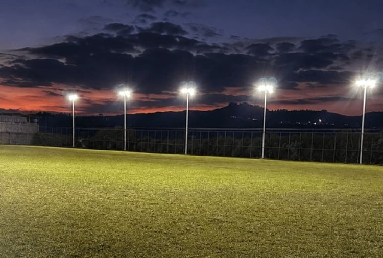 Itabira: campo do São Lourenço recebe nova iluminação pelo projeto “Energia em Campo”; saiba mais