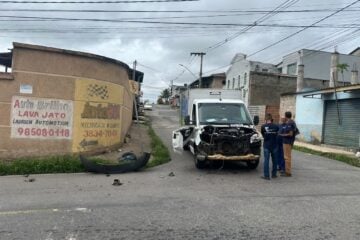 Acidente envolvendo dois caminhões ocorre em cruzamento no bairro Praia, em Itabira