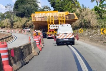 Motoristas devem redobrar atenção durante transporte de carga especial entre Barão de Cocais e Itabira