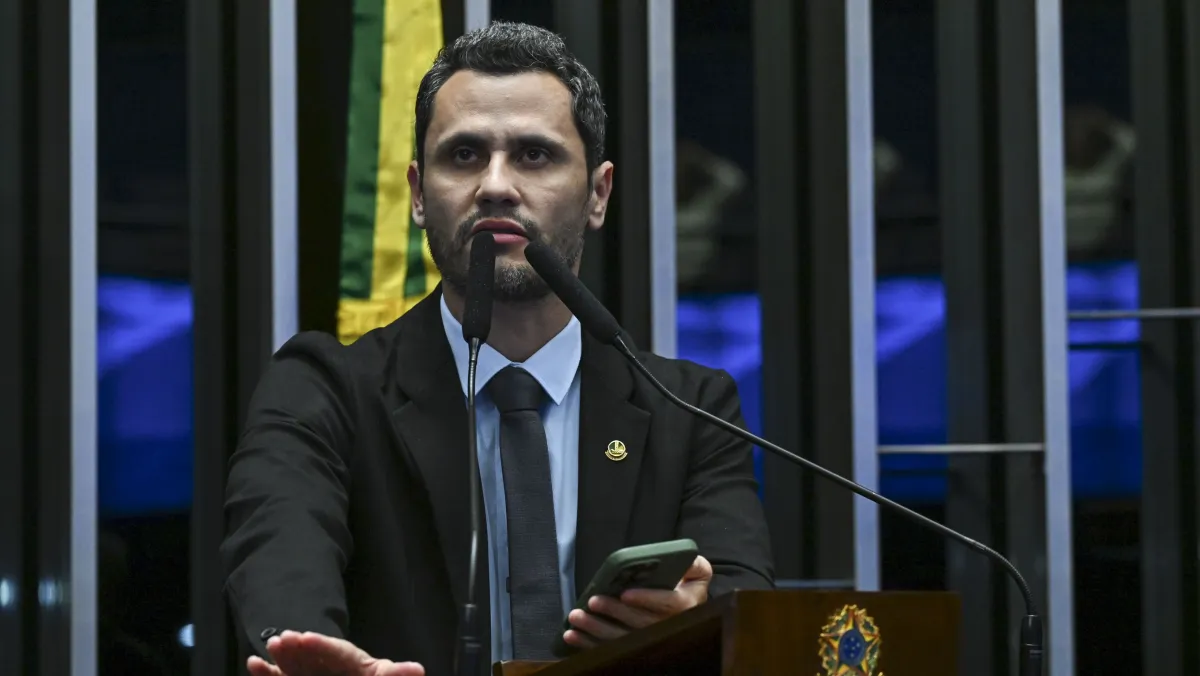 Pesquisa RealTime para o governo de Minas: Cleitinho lidera com folga  a disputa  no primeiro turno