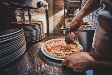 SINE Itabira abre 60 vagas nesta sexta-feira: Oportunidades para auxiliar de produção, motorista de caminhão e pizzaiolo