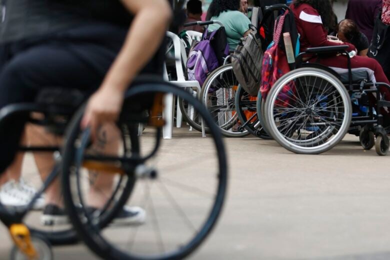 Em primeira votação na Câmara, projeto amplia validade do Passe Livre para pessoas com deficiência permanente