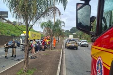 Colisão entre carro, moto e carreta deixa cinco feridos na Via Expressa em Contagem