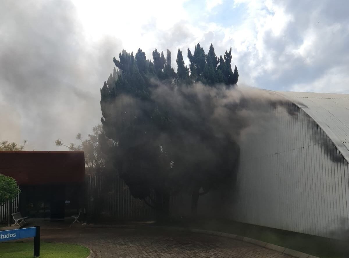Princípio de incêndio atinge auditório do Hospital Sarah Kubitschek em Belo Horizonte