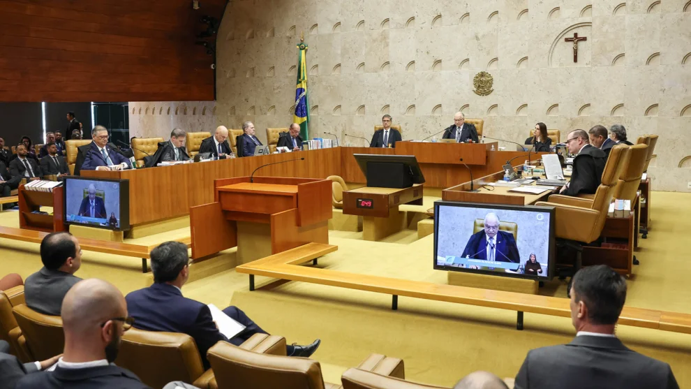 STF vetou entrada de jornalistas com celulares e computadores no plenário na terça-feira(15)